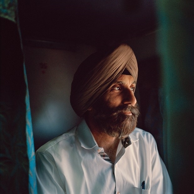 cuoc song cua moi tang lop An Do goi gon trong nhung toa tau hoa anh 8