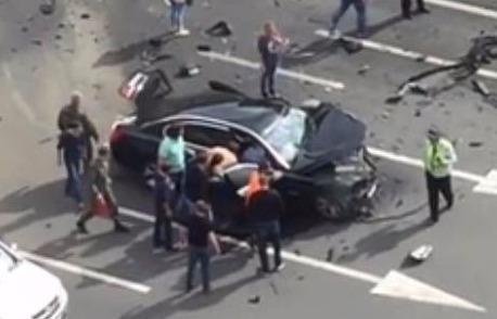 Xe cua ong Putin gap tai nan kinh hoang, tai xe tu vong hinh anh