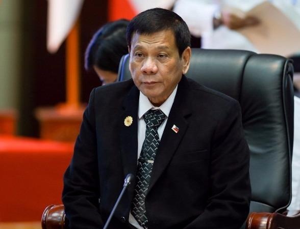 Duterte - vi tong thong khong thich mac vest hinh anh