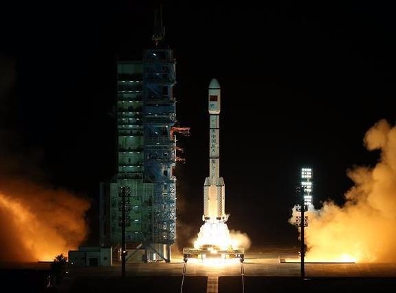 Trung Quoc tien gan den muc tieu xay tram khong gian hinh anh