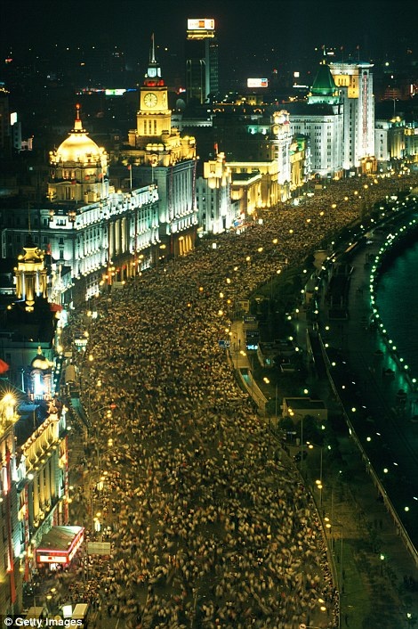 Cuoc song 'kho tho' vi qua tai dan so o Trung Quoc anh 12