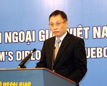 Viet Nam lan dau cong bo Sach Xanh Ngoai giao hinh anh