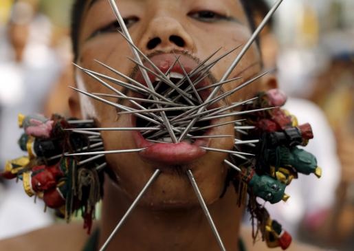 Le hoi an chay rung ron o Thai Lan hinh anh