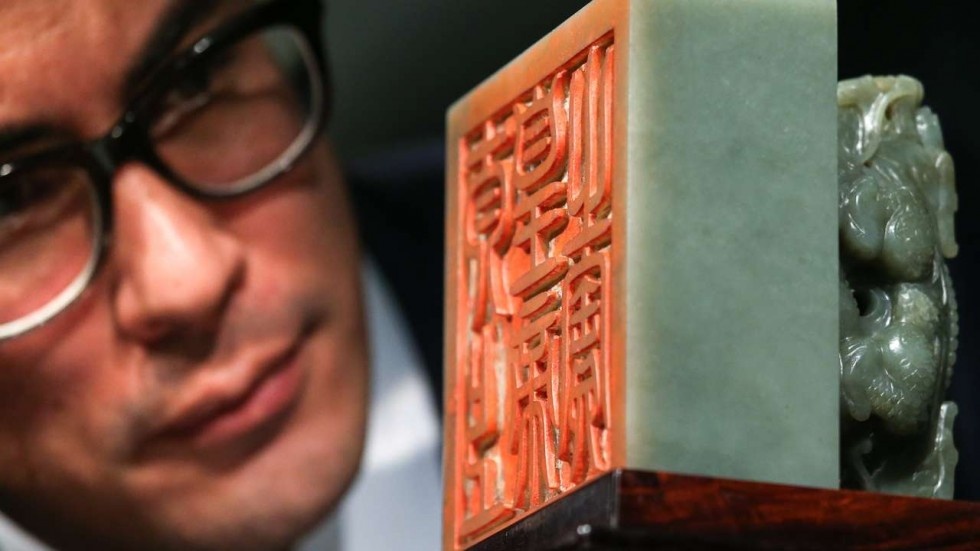 Co vat hang trieu USD thoi Can Long len ngoi tai Hong Kong hinh anh