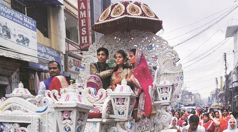 Be gai An Do tu vong sau nghi le nhin an 68 ngay anh 1