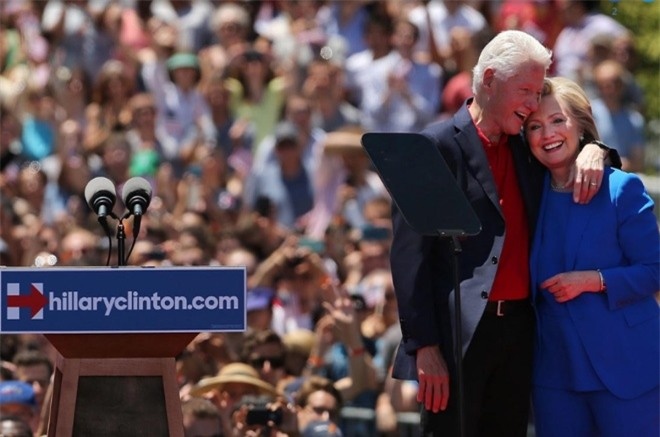 Chuyen tinh song gio cua vo chong ba Clinton anh 11