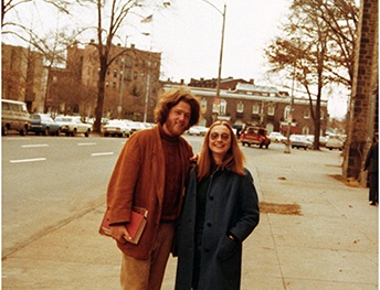 Chuyen tinh song gio cua vo chong ba Clinton anh 2