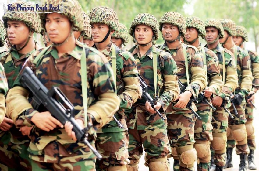 Trung Quoc ho tro Campuchia hien dai hoa quan doi hinh anh