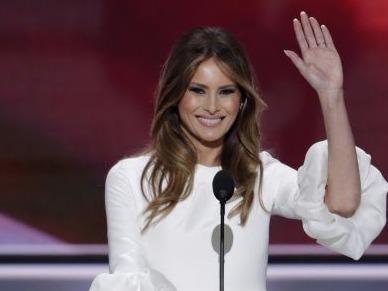 Vo Trump noi chong bi 'gai bay' trong video tuc tiu hinh anh