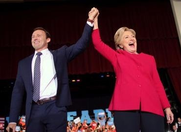 Ai chi tien cho chien dich tranh cu cua cac ung vien TT My? hinh anh