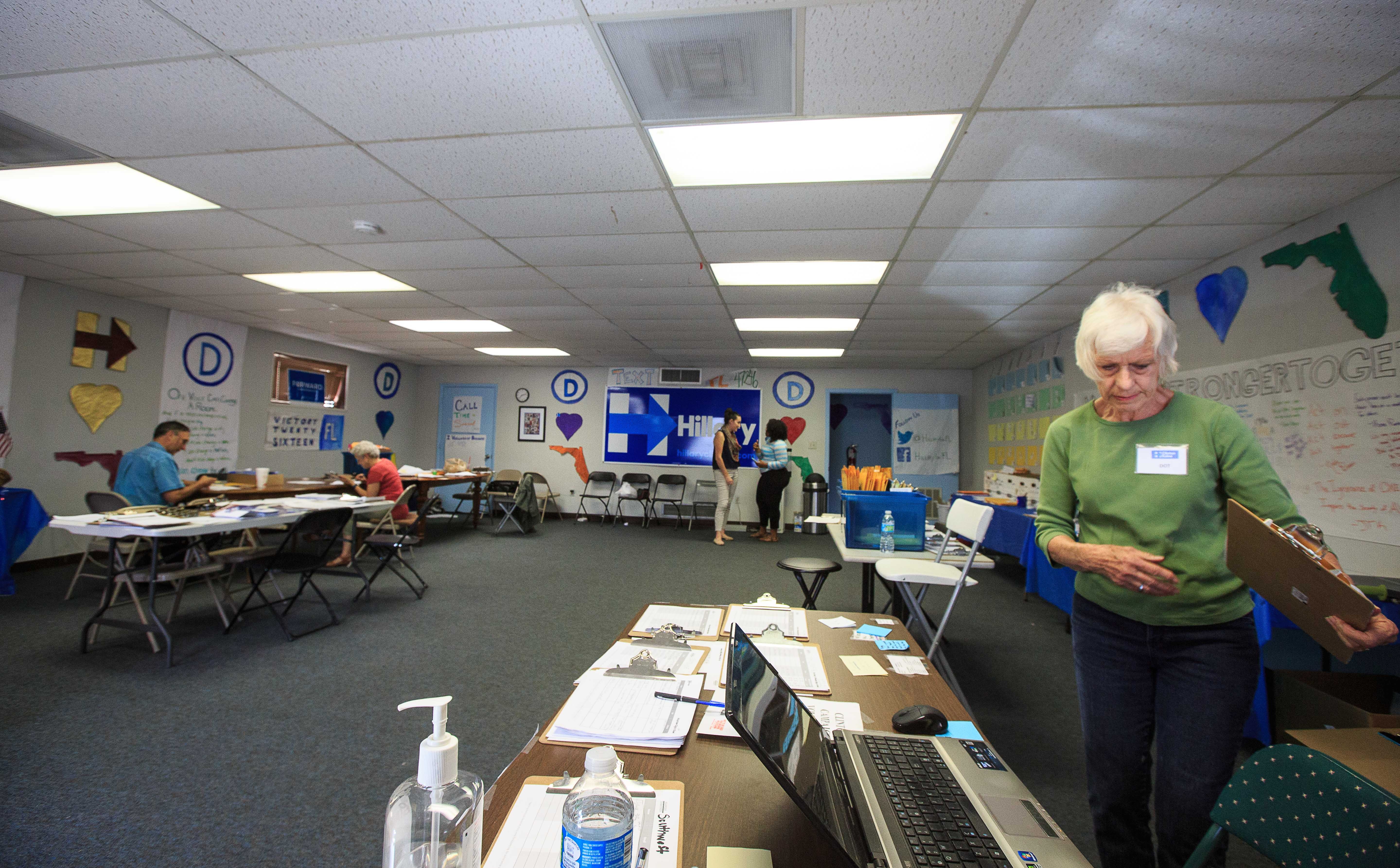 Văn phòng tranh cử của Clinton ảnh 3 Van phong tranh cu cua Clinton anh 3