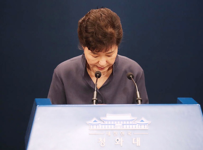 Bê bối của tổng thống Hàn Quốc với bạn thân ảnh 3 Be boi cua tong thong Han Quoc voi ban than anh 3