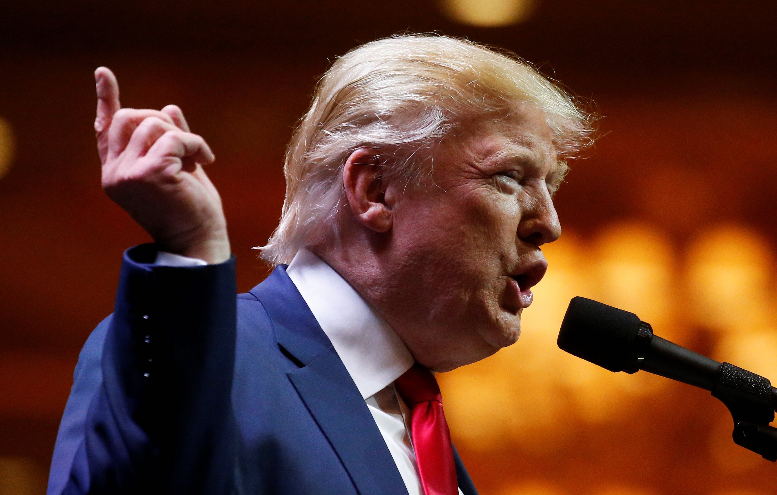 Bau cu 2016: Nguoi da trang voi cuoc vung vay cuoi cung hinh anh