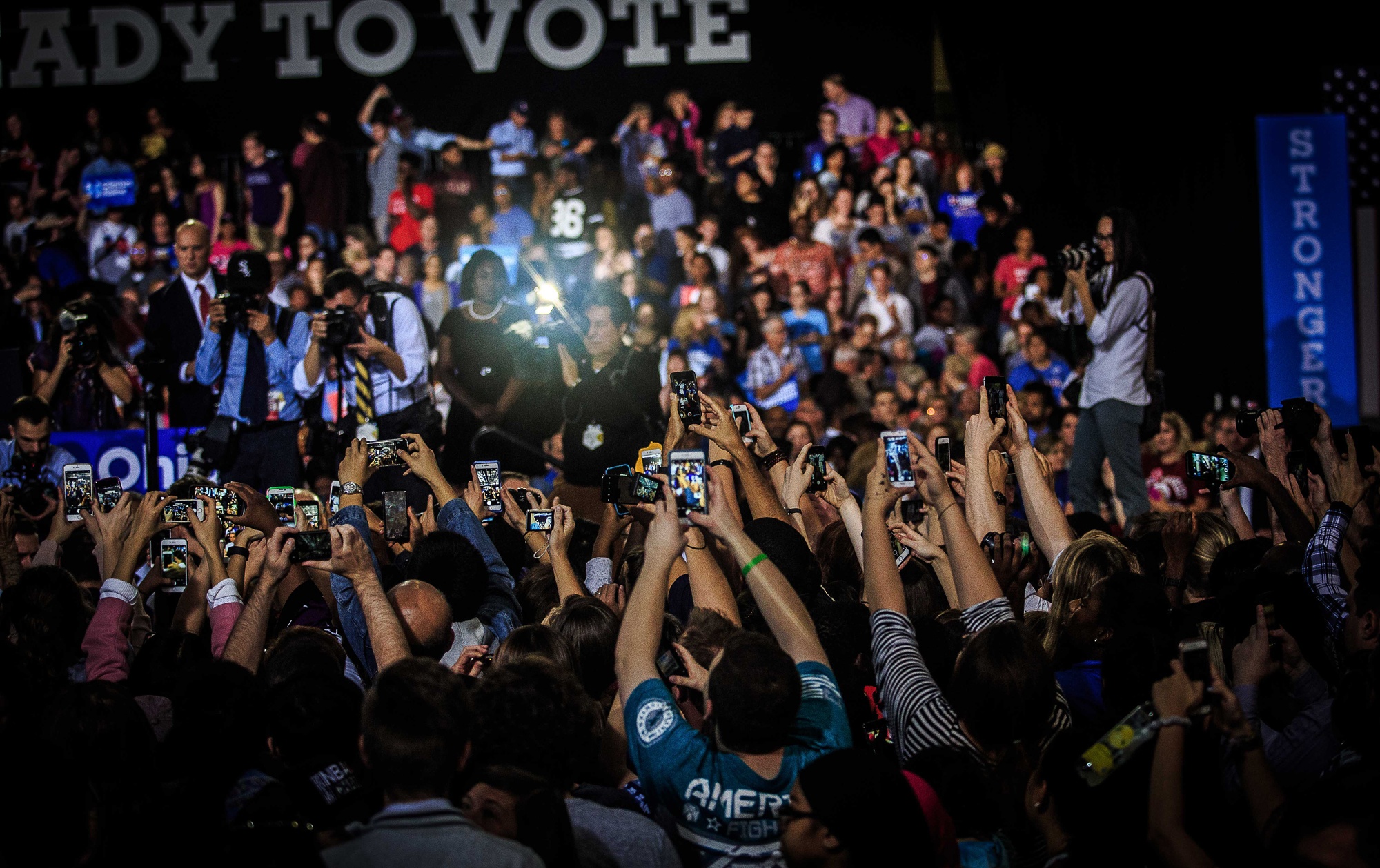 Obama: Dung de ‘bi lua boi Donald Trump’ anh 7