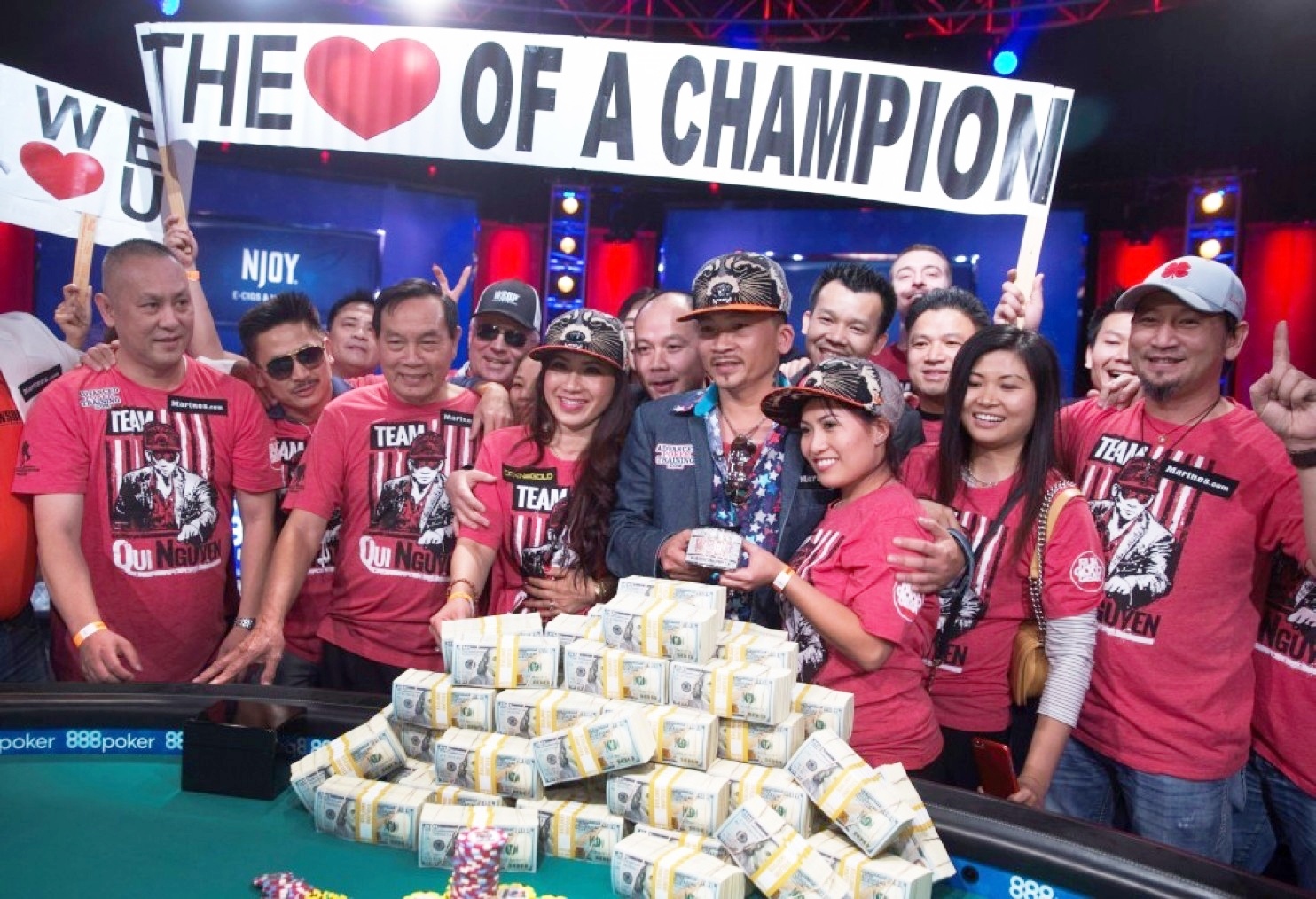 Viet kieu lam mong tro thanh vua poker moi tren dat My hinh anh