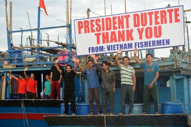 Duterte tha ngu dan Viet anh 1