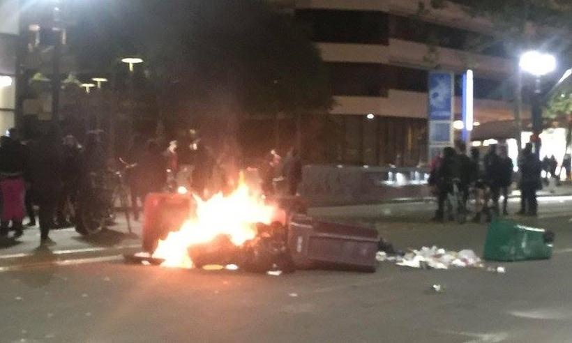 Bieu tinh chong Trump no ra khap nuoc My hinh anh