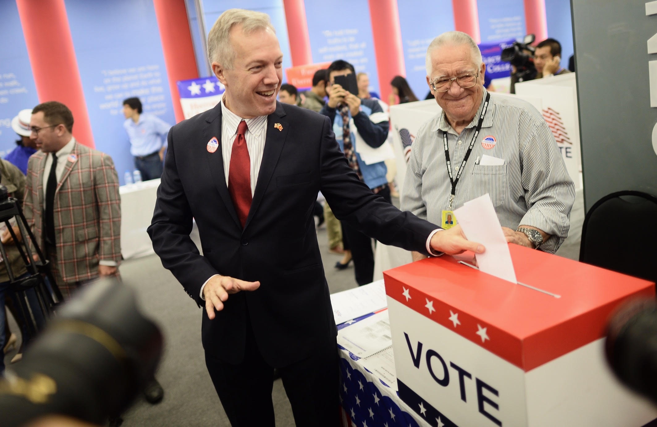 Dai su My tai VN: Toi mat ngu vi cuoc bau cu tong thong hinh anh