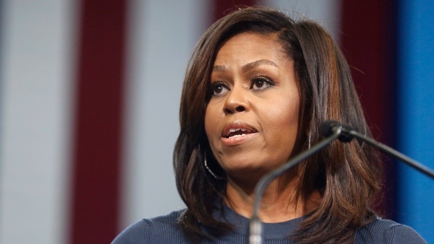 Thi truong tu chuc vi so sanh ba Michelle voi khi hinh anh