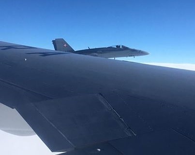 May bay cho nha bao Nga den Peru du APEC bi ruot duoi hinh anh