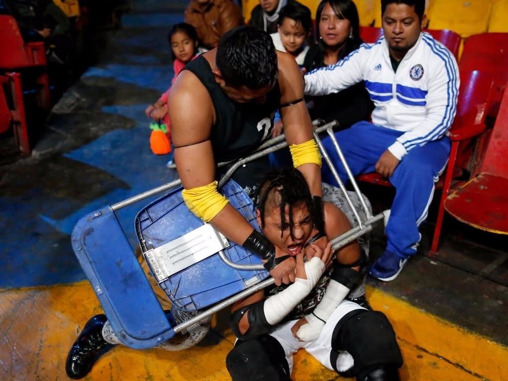 Cuoc dau dam mau giua cac vo si cuc doan Mexico hinh anh