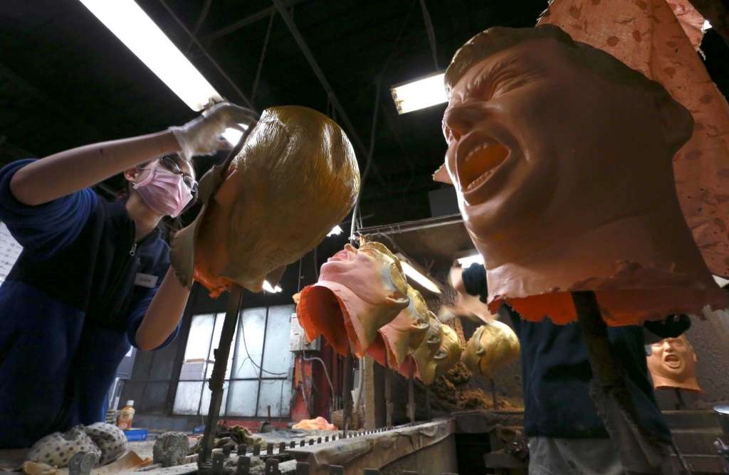 sản xuất mặt nạ Donald Trump ở Nhật ảnh 6 san xuat mat na Donald Trump o Nhat anh 6