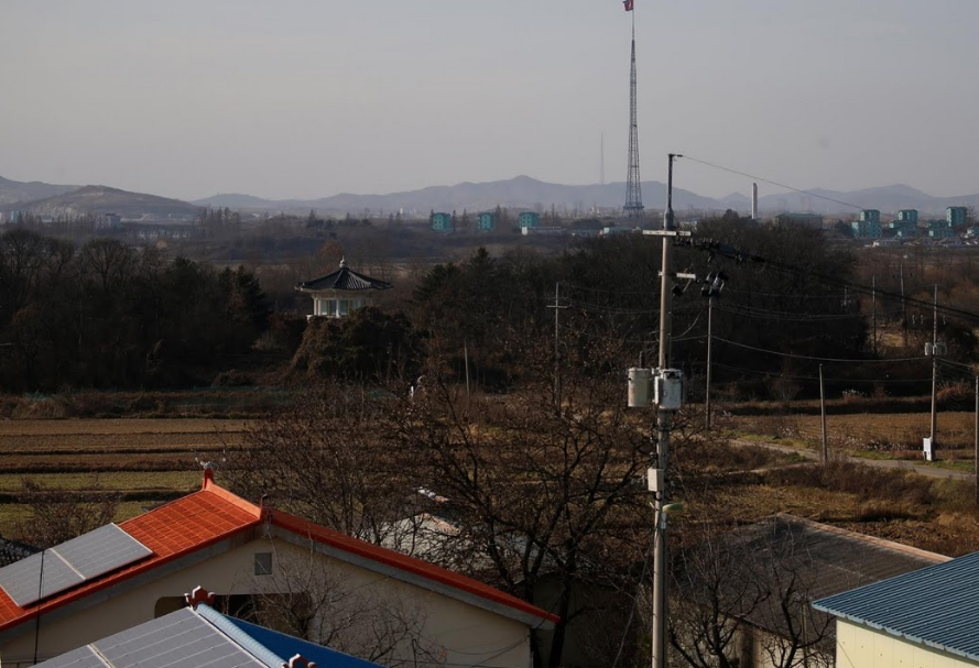 truong hoc o phi khu quan su Han Quoc - Trieu Tien anh 9