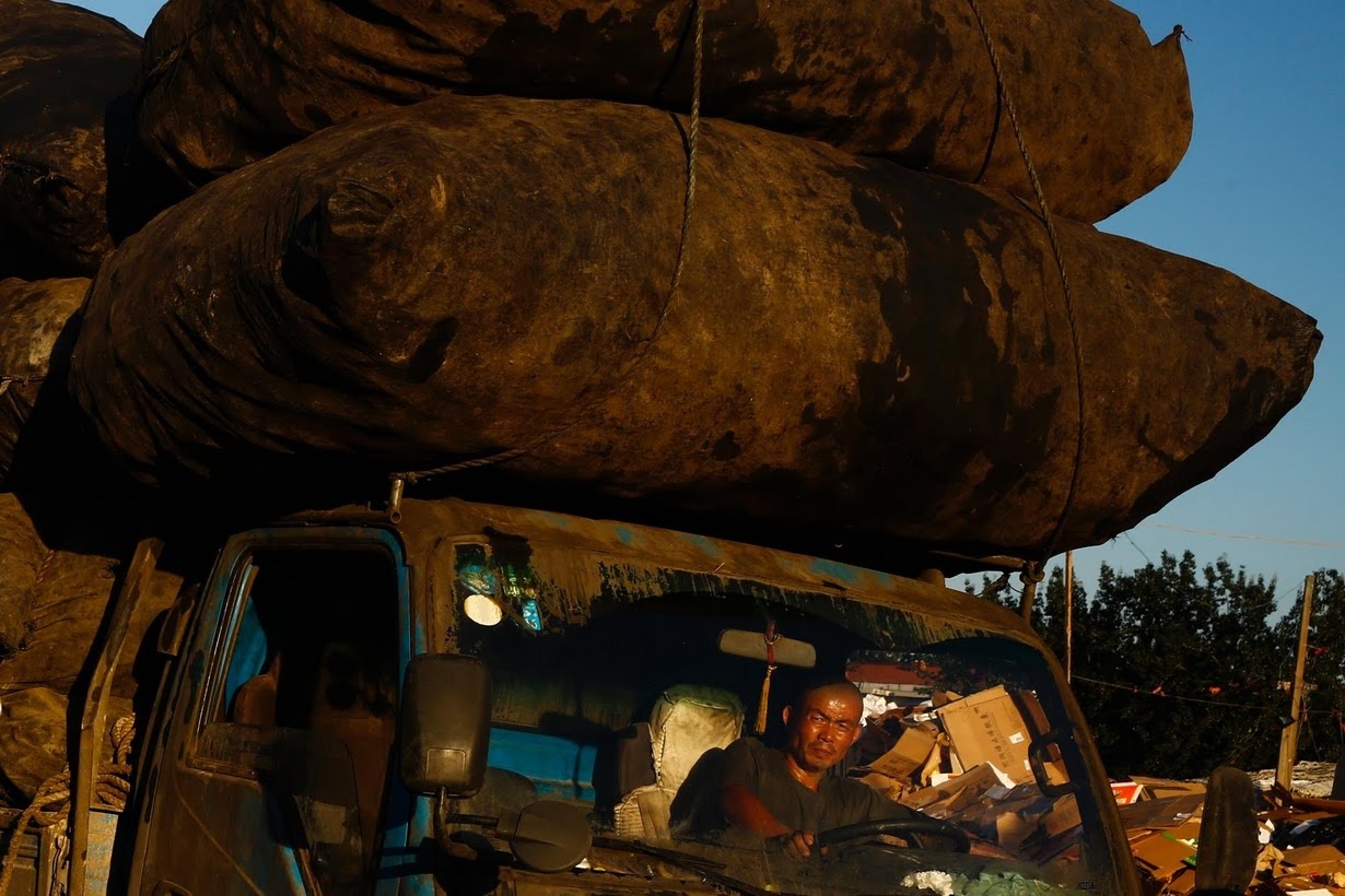 Cuoc song nguoi nhap cu o bai phe lieu Bac Kinh anh 1