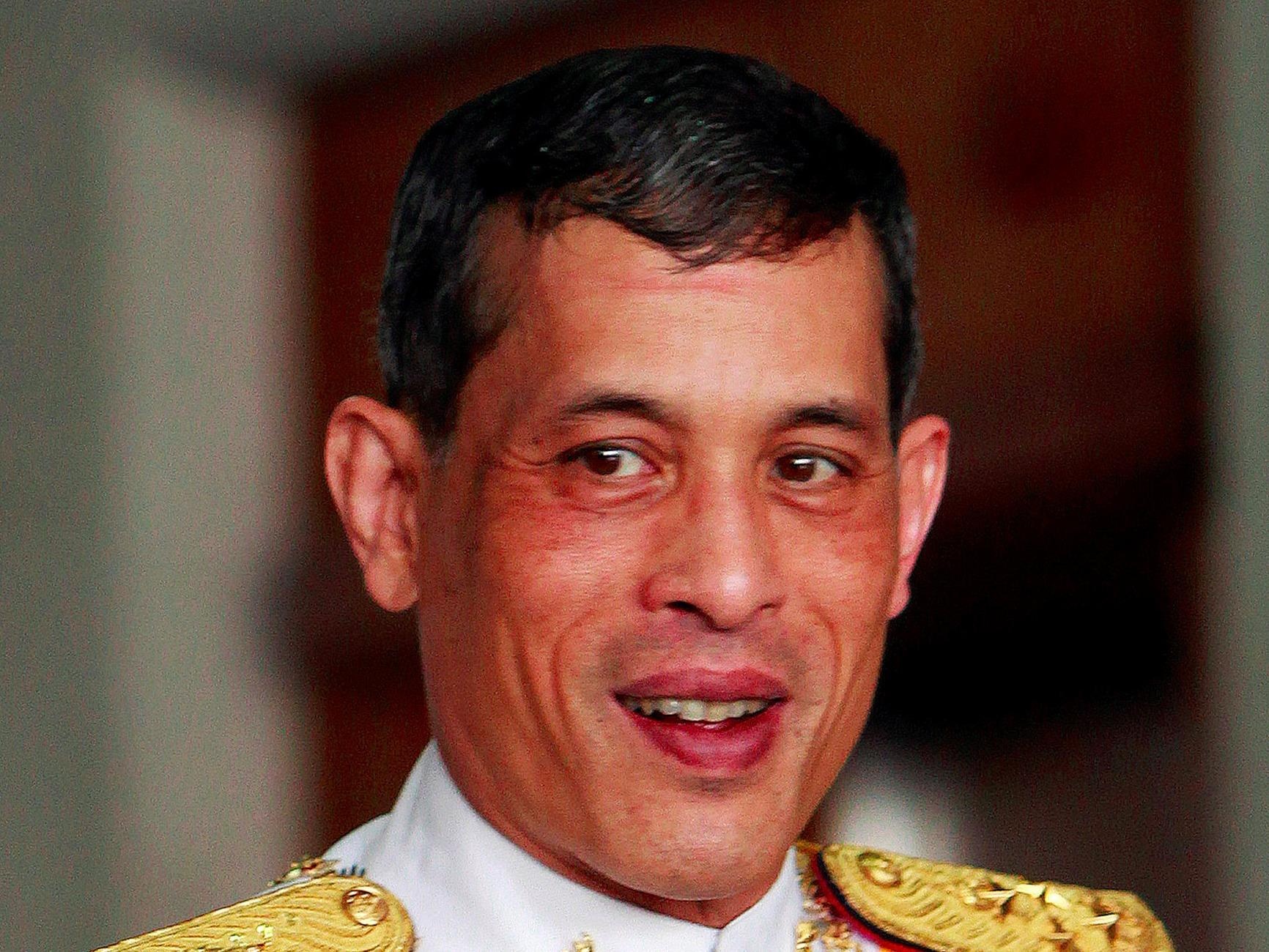 Ngai vang di kem thach thuc tan Quoc vuong Thai Lan hinh anh