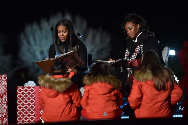 Gia đình Obama đón Giáng sinh cuối cùng tại Nhà Trắng ảnh 4 Gia dinh Obama don Giang sinh cuoi cung tai Nha Trang anh 4