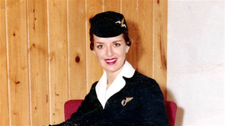 Tiep vien hang khong gia nhat the gioi anh 4