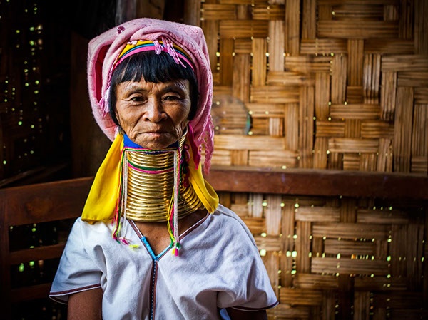 Bo toc phu nu 'huou cao co' o Myanmar truoc nguy co mai mot hinh anh