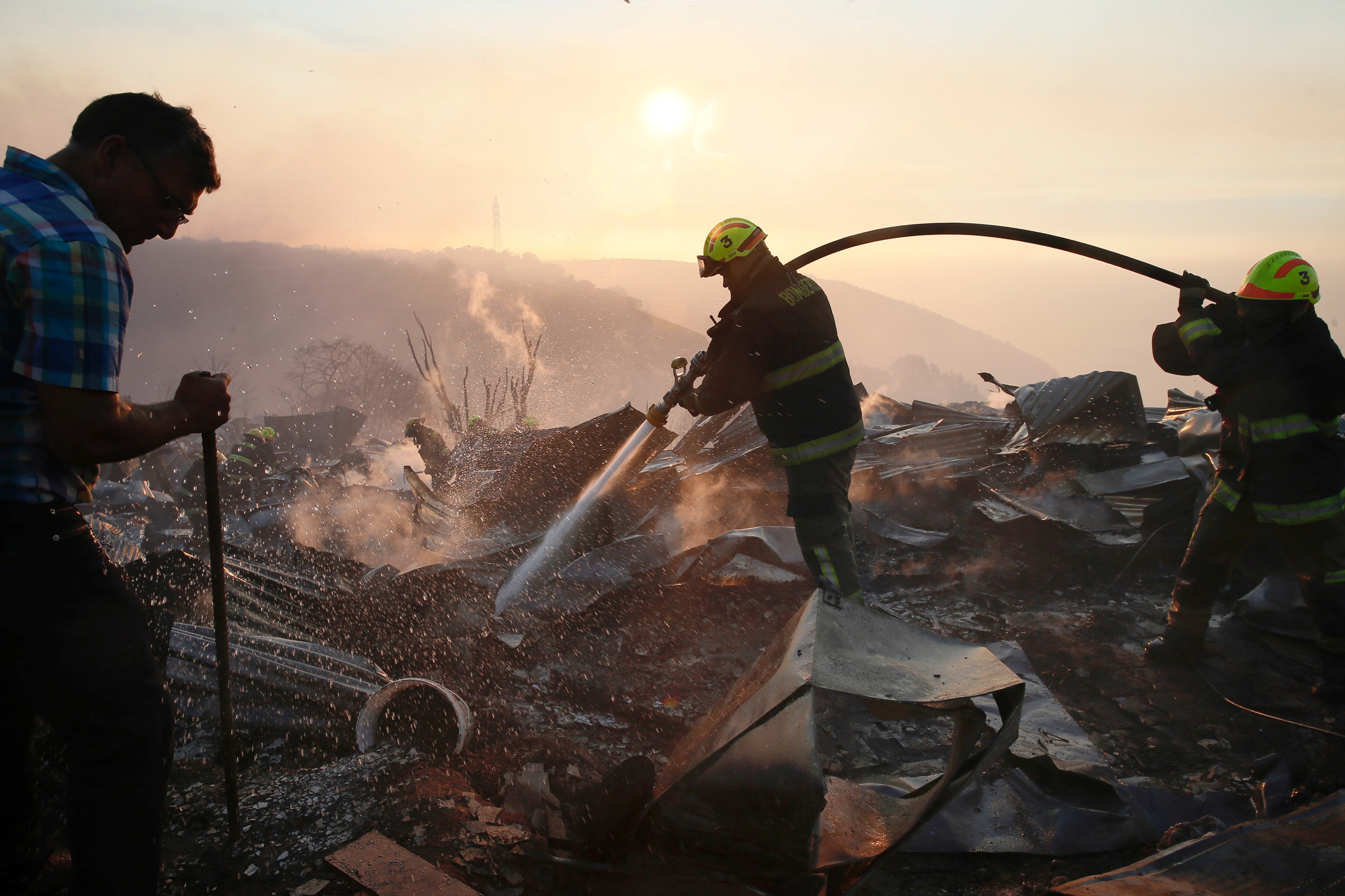 chay 100 ngoi nha o Chile anh 5