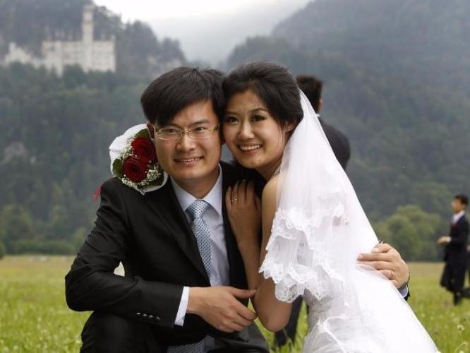 Cai gia cua nhung dam cuoi o nong thon Trung Quoc hinh anh