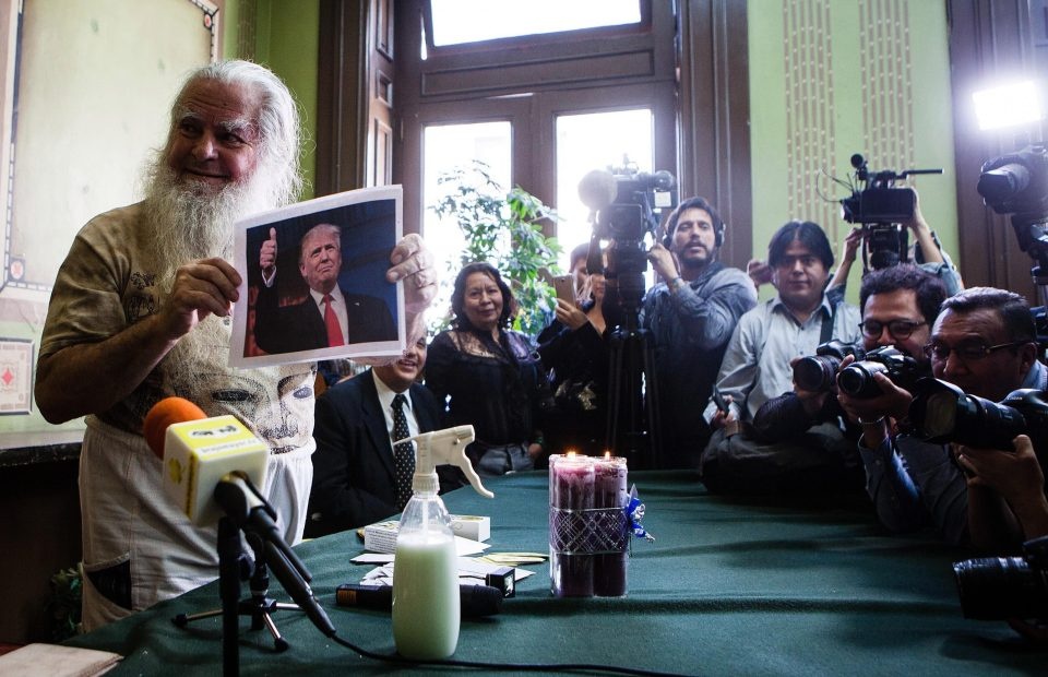 phù thủy Mexico dự đoán về Trump ảnh 1 phu thuy Mexico du doan ve Trump anh 1