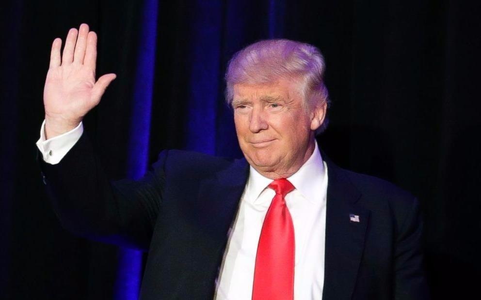 Ty le ung ho Trump giam truoc ngay nham chuc tong thong hinh anh