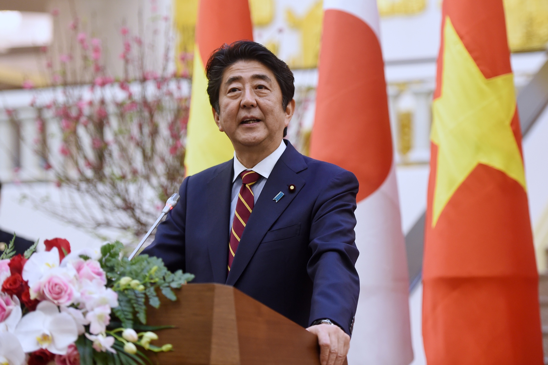 cuu thu tuong nhat ban shinzo abe anh 1
