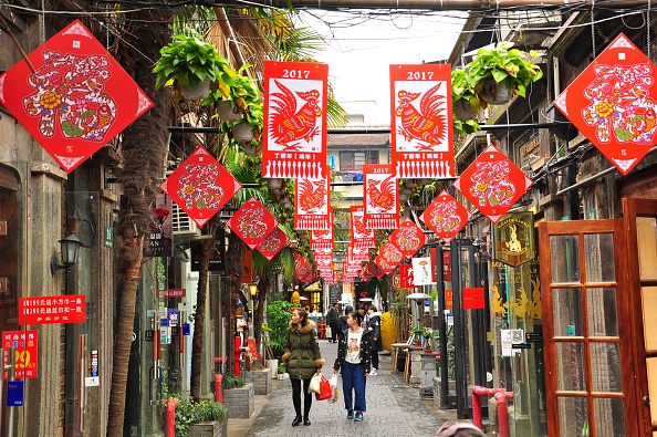 Chau A chuan bi don Tet anh 1