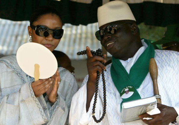 Tong thong ‘ty nam’ lap di va tan bao cua Gambia hinh anh