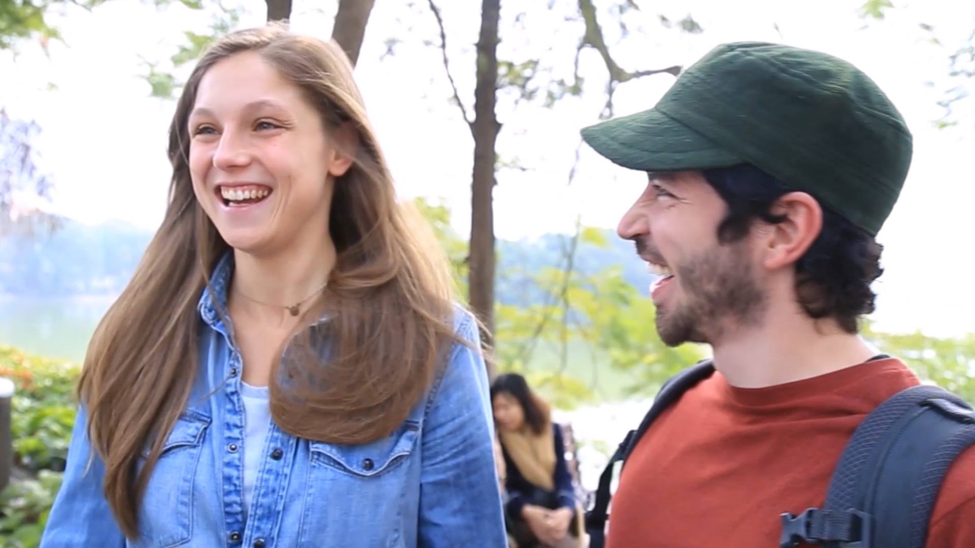 Valentine cua Tay: O nha mot minh, khoc va an kem hinh anh