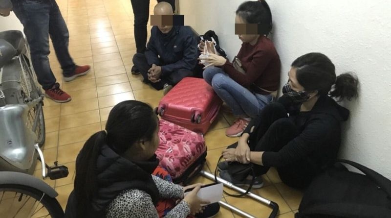 Bat nhom nguoi Viet gia khach du lich an trom tai Dai Loan hinh anh