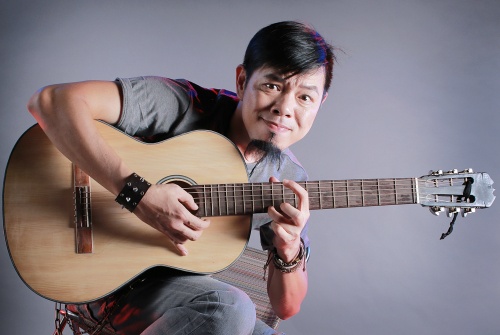 'Fan Cuong' va nghich ly trong su mat ngu cua Thai Hoa hinh anh
