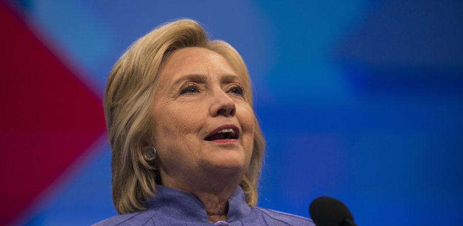 Dang Dan chu cua ba Clinton bi chia re tram trong hinh anh