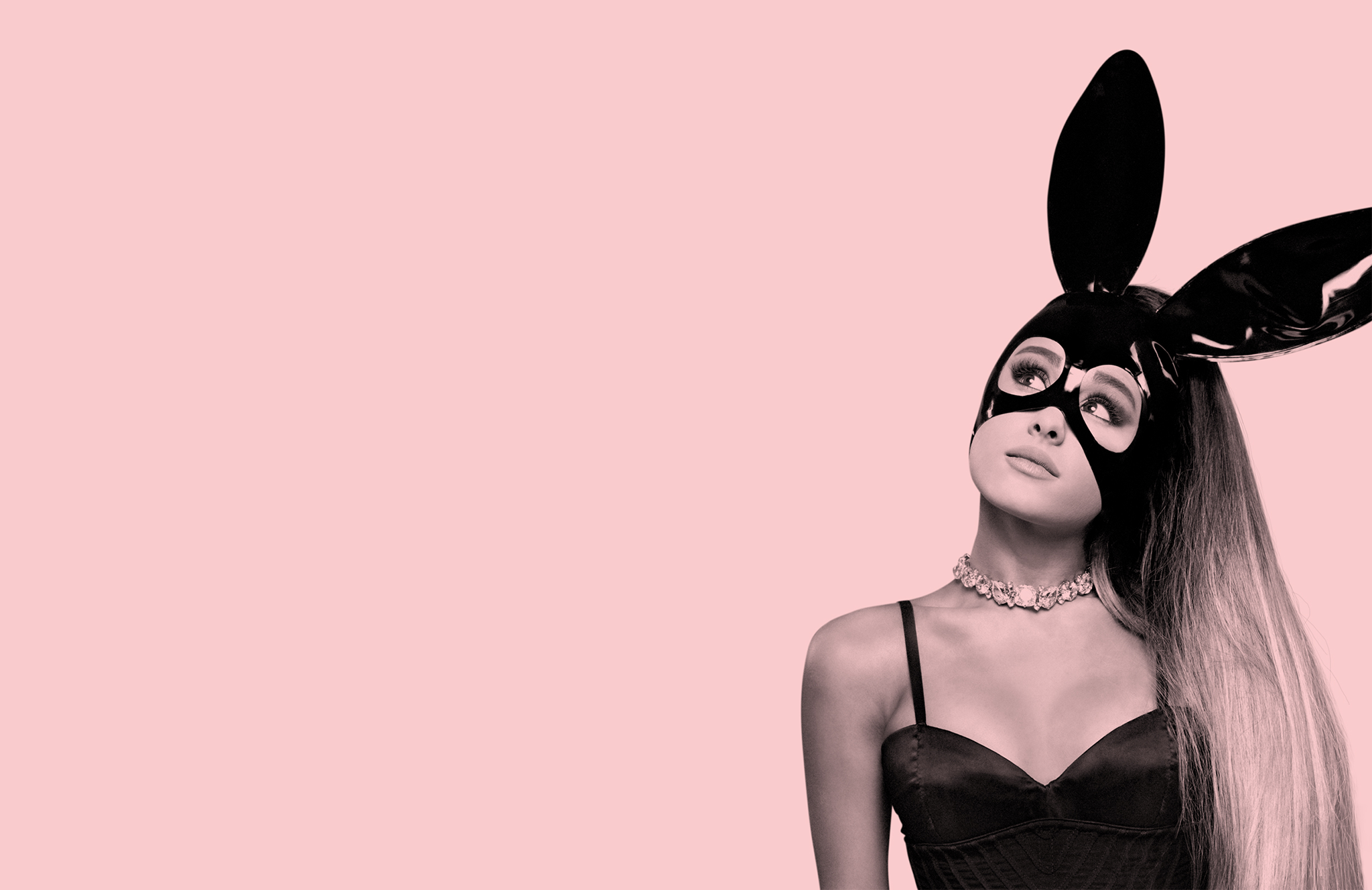 Ariana Grande huy show thieu chuyen nghiep: Thong cam hay can len an? hinh anh