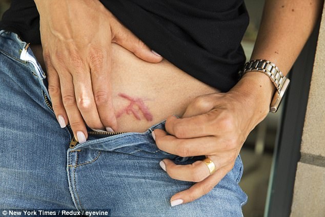 Sao nữ Smallville thành phó tướng tà giáo ảnh 3 Sao nu Smallville thanh pho tuong ta giao anh 3