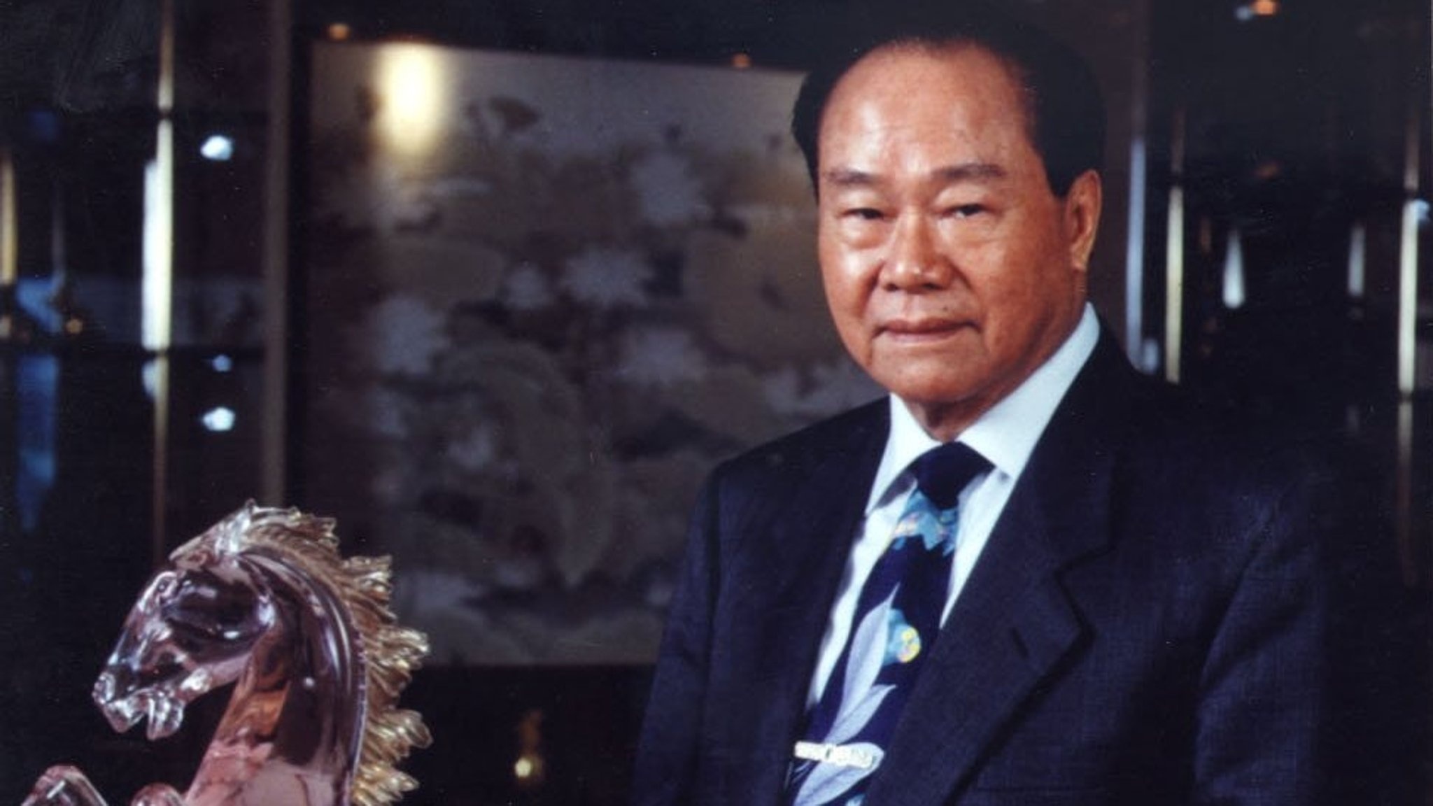 Gia toc 30 ty USD o Indonesia chuyen giao quyen luc nhu the nao hinh anh