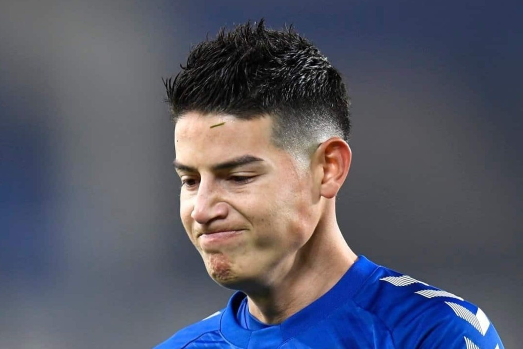 James Rodriguez truot dai tu cu va cham voi Van Dijk hinh anh