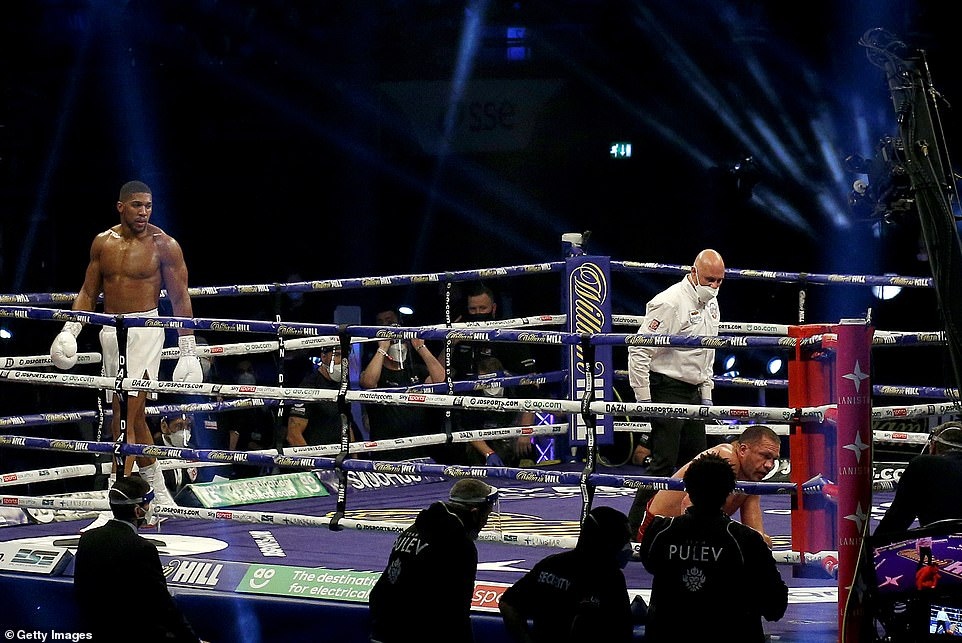 Anthony Joshua anh 9