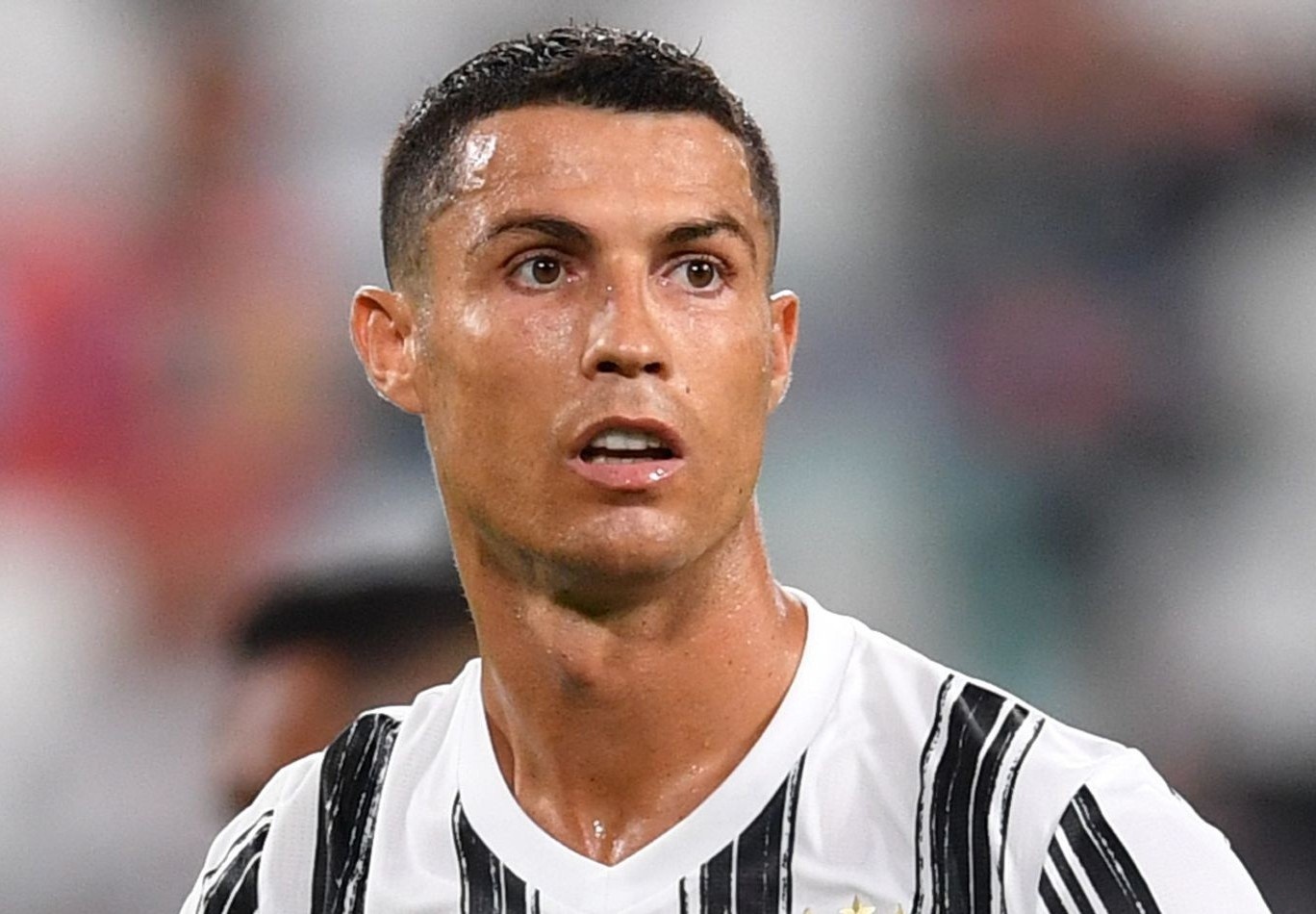 Cac doi bong lon gap kho khan trong dich Covid-19 hinh anh