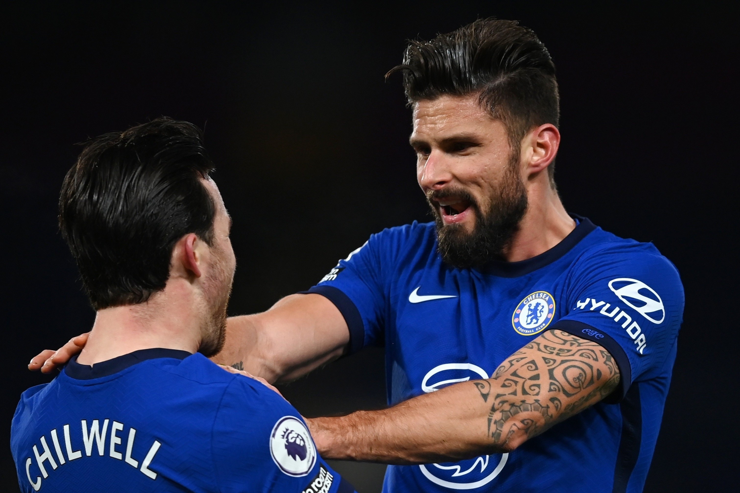 Giroud dang khien Timo Werner be mat hinh anh